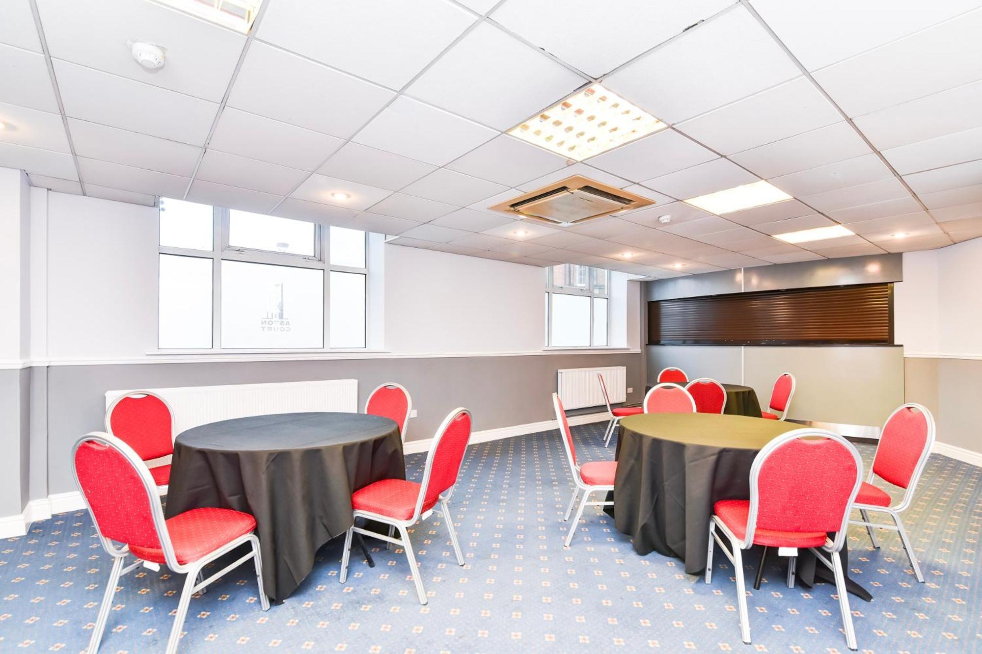 Hotel Aston Court Centre By Belvilla Derby