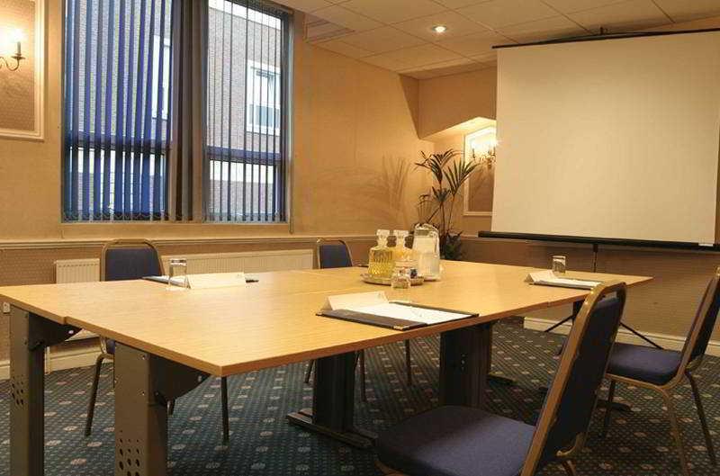 Aston Court Centre By Belvilla 3*