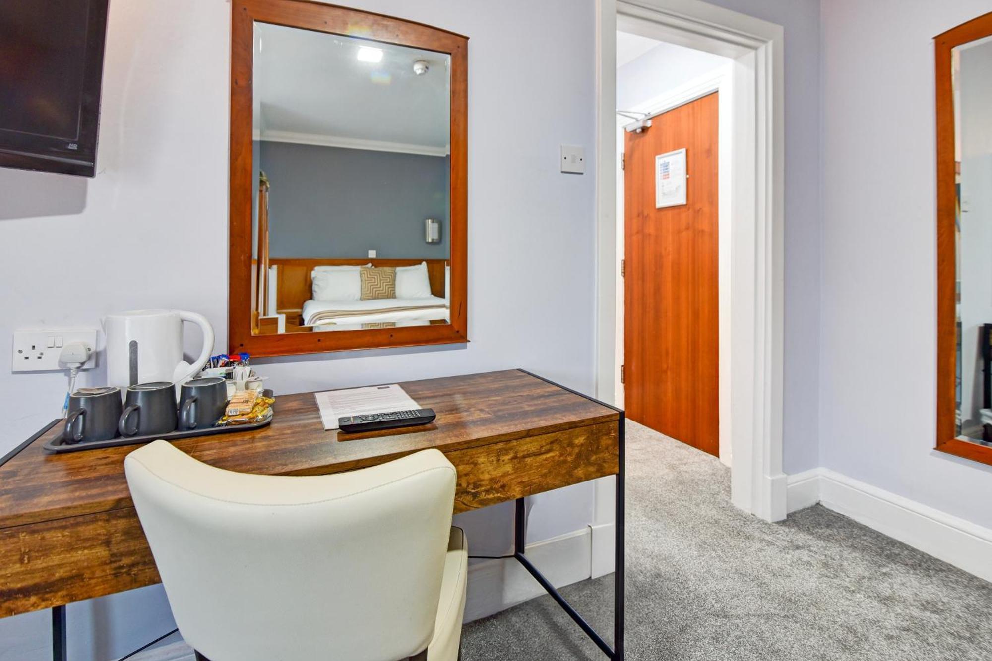 Hotel Aston Court Centre By Belvilla